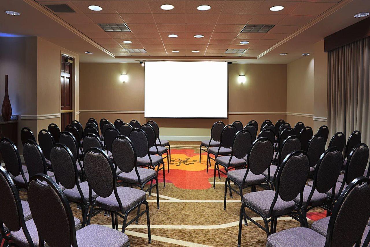 Hilton Garden Inn Virginia Beach Town Center Ngoại thất bức ảnh
