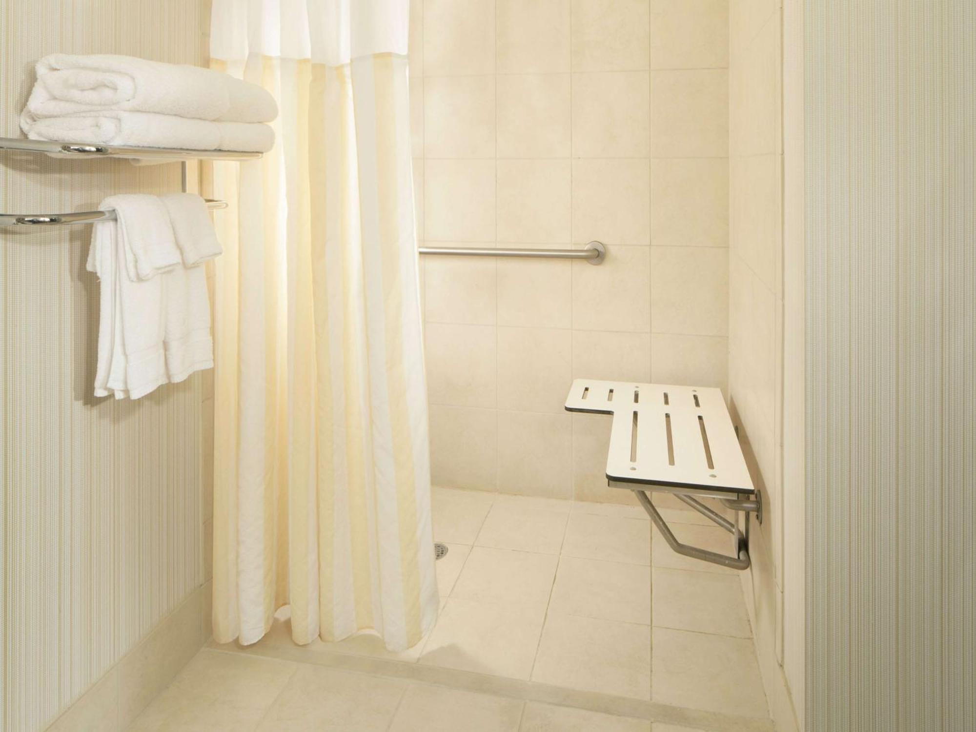 Hilton Garden Inn Virginia Beach Town Center Ngoại thất bức ảnh
