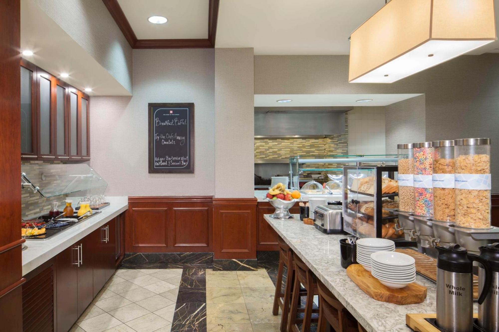 Hilton Garden Inn Virginia Beach Town Center Ngoại thất bức ảnh